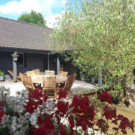 De La Chapelle Option Bed & Breakfast 3*